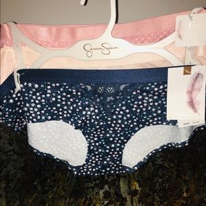 3pk Hipster Underwear size Large